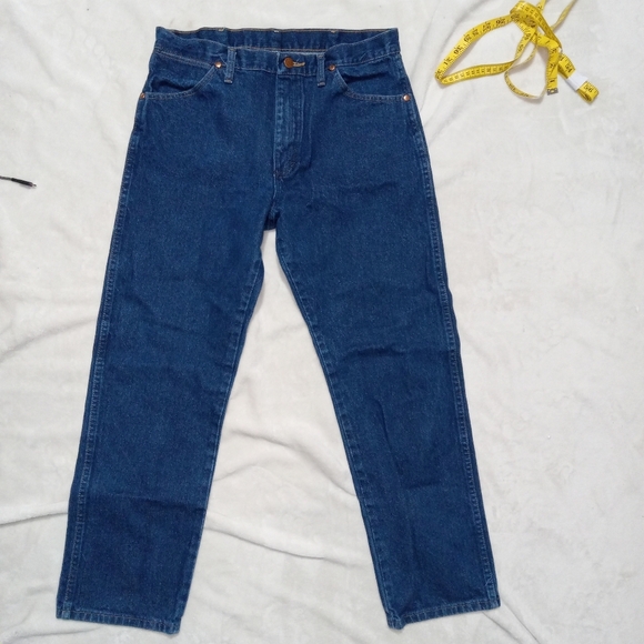Wrangler Other - Wrangler Like New 100% Cotton Relaxed Fit Straight Leg Denim Jeans size 34X30